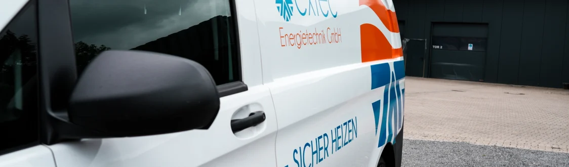 Extec, Photovoltaikanlage, Solarstrom, Solarenergie, Solarpanel, Solarmodul, Photovoltaiksystem, Photovoltaiktechnologie, Solarenergieerzeugung, Photovoltaikinstallation, Solarkraftwerk, Wärmepumpe, Luft-Wasser-Wärmepumpe, Erdwärmepumpe, Wasser-Wasser-Wärmepumpe, Heizungswärmepumpe, Wärmepumpensystem, Effiziente Wärmepumpe, Wärmepumpentechnologie, Wärmepumpenheizung, Wärmepumpeninstallation, Multisplit, Split, Klimaanlage, Klimatisierungssystem, Raumklimaanlage, Split-Klimaanlage, Klimatisierungslösung, Klimagerät, Klimaanlageninstallation, Klimaanlagenwartung, Klimaanlagenreparatur, Energiesparende Klimaanlage, Lüftungsanlage, Belüftungssystem, Raumlufttechnik, Lüftungstechnologie, Abluftanlage, Zu- und Abluftsystem, Lüftungsplanung, Lüftungswartung, Lüftungsreinigung, Energiesparende Lüftung, Luftkonzept, Belüftungskonzept, Belüftung, Osnabrück, Energietechnik, Anlagenbauer, SHK